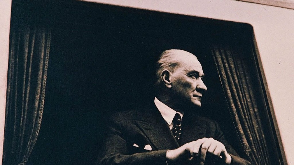 Aramızdan ayrılışının 85. Yılında Gazi Mustafa Kemal Atatürk'ü saygı, sevgi ve özlemle anıyoruz. 
